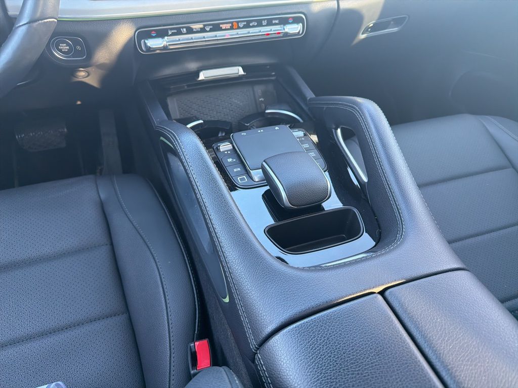 Thumbnail: 2025 Mercedes-Benz GLE - 17