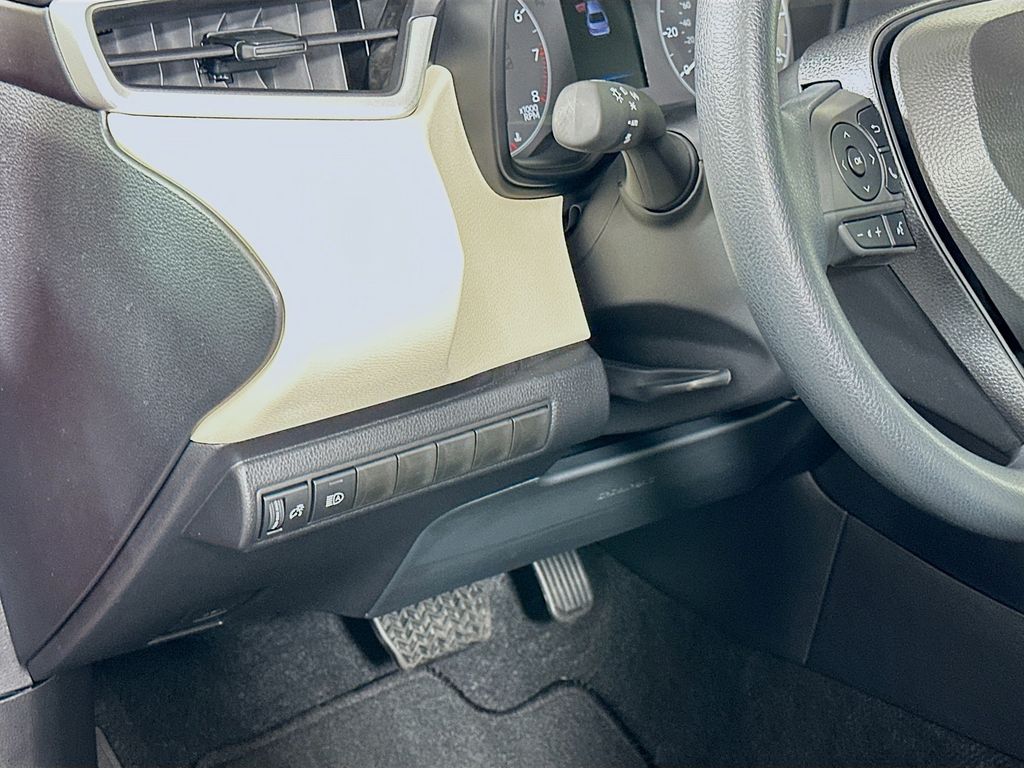 Thumbnail: 2025 Toyota Corolla - 10