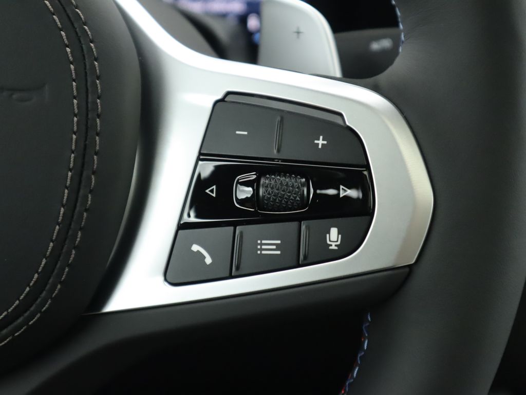 Thumbnail: 2026 BMW X6 - 12