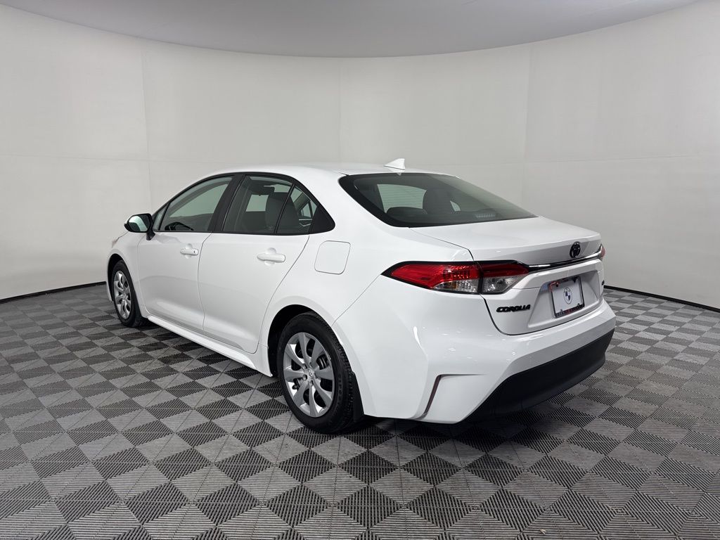 2023 Toyota Corolla LE 7