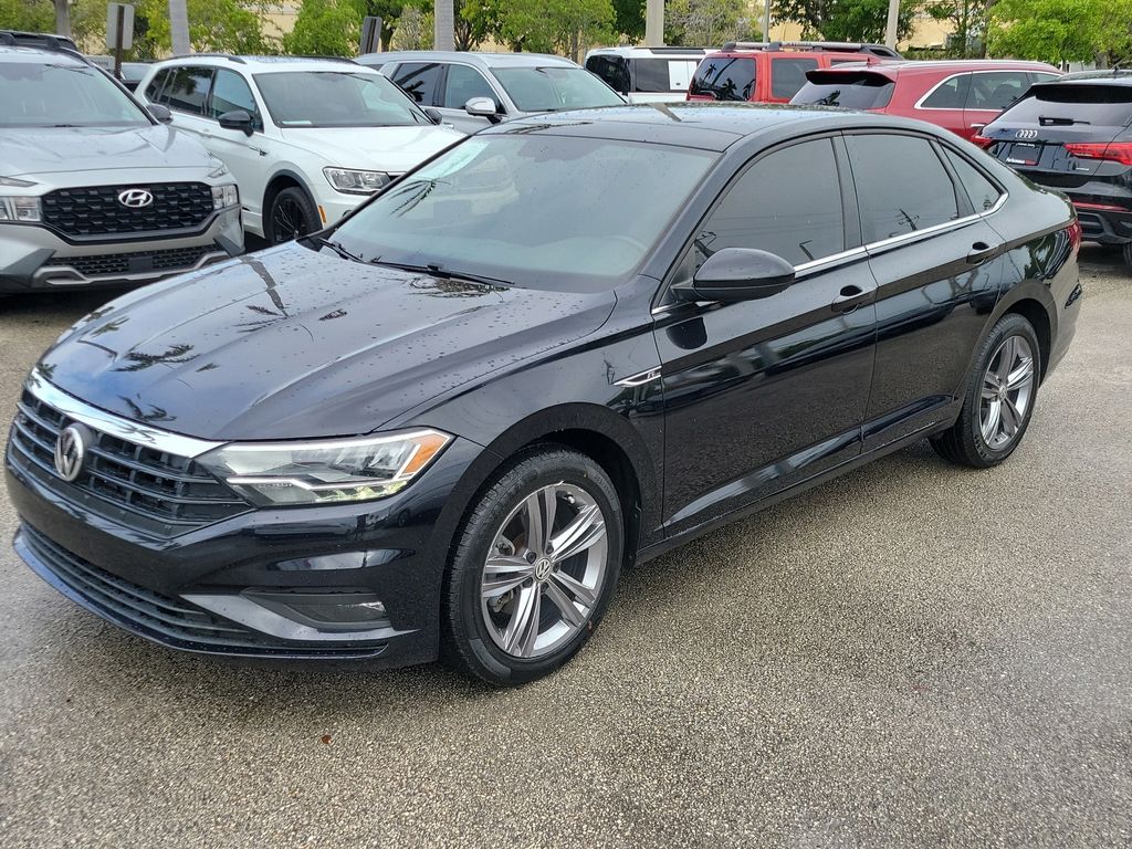 View vehicle photo 4