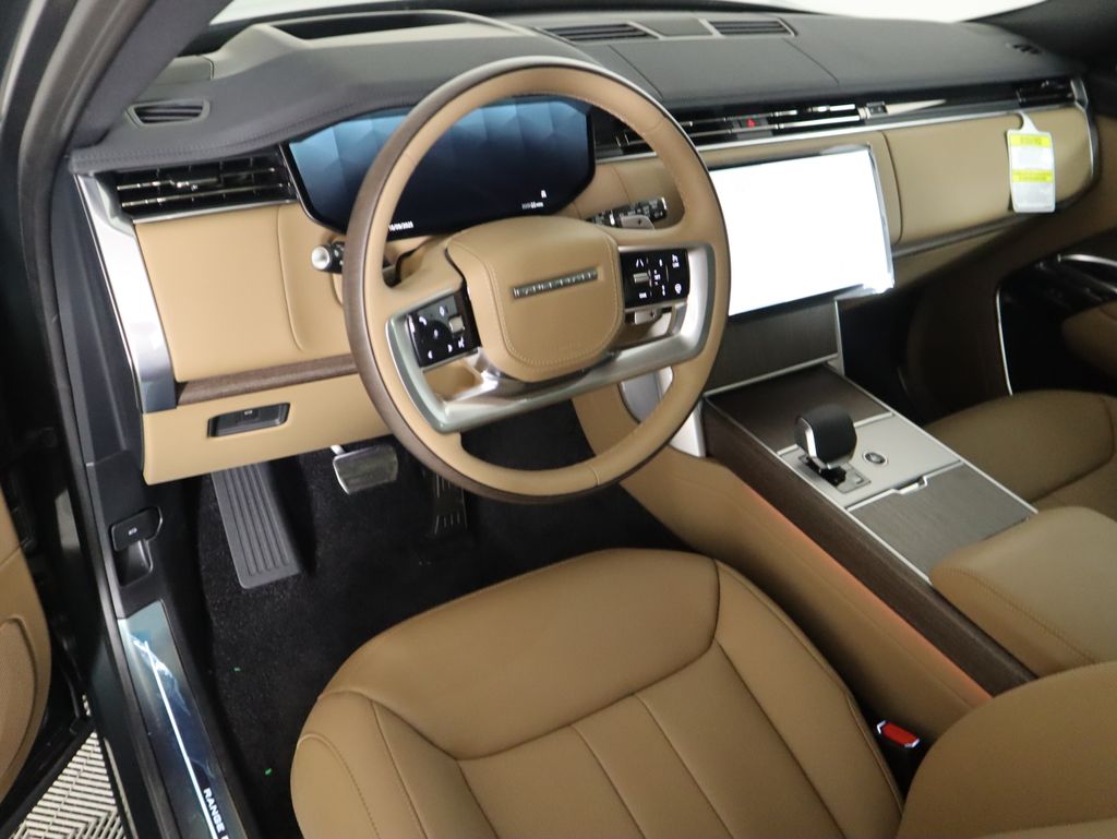 Thumbnail: 2025 Land Rover Range Rover - 10