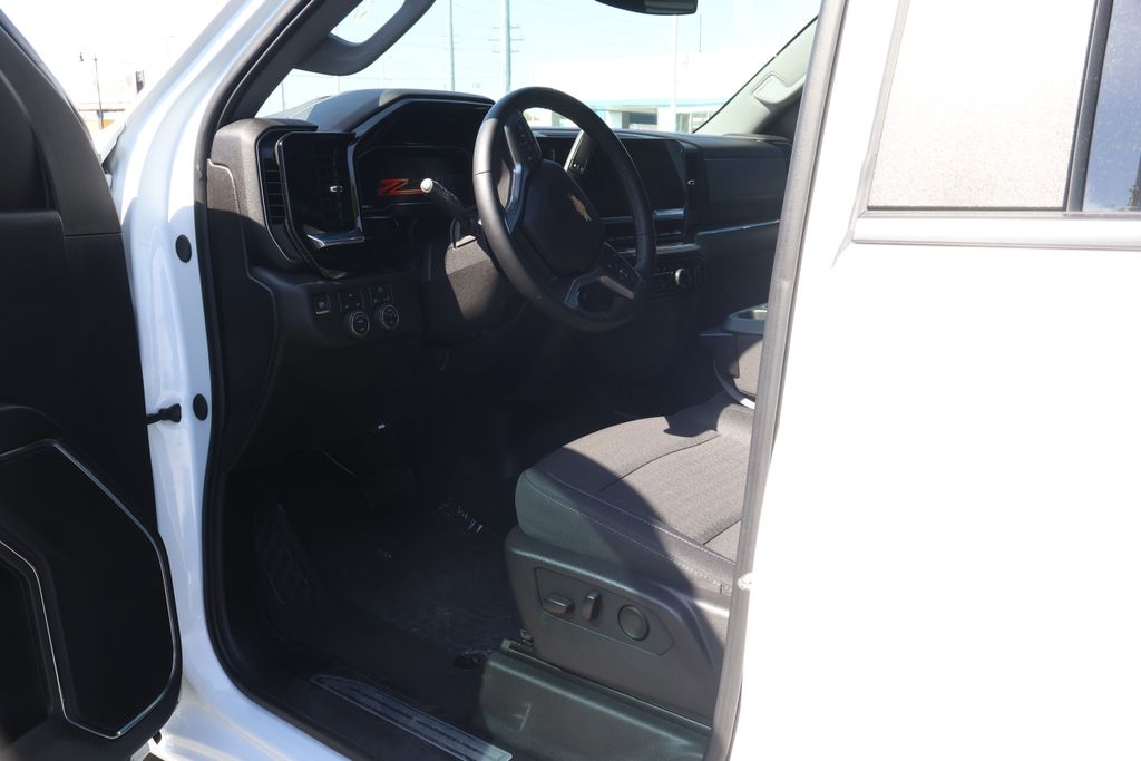 Thumbnail: 2024 Chevrolet Silverado 2500 - 11