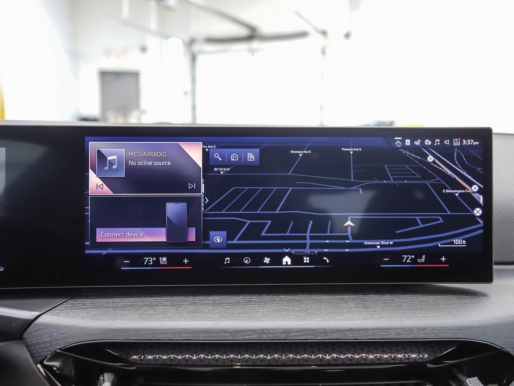 Thumbnail: 2026 BMW 3 Series - 16