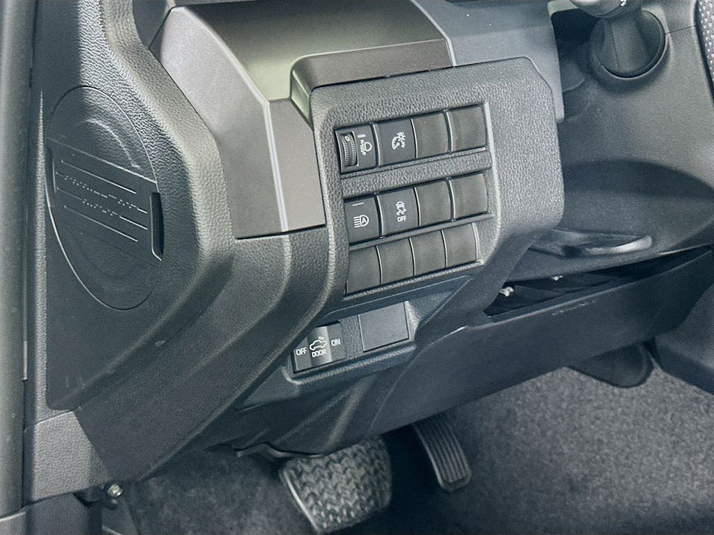 Thumbnail: 2025 Toyota Tacoma - 10