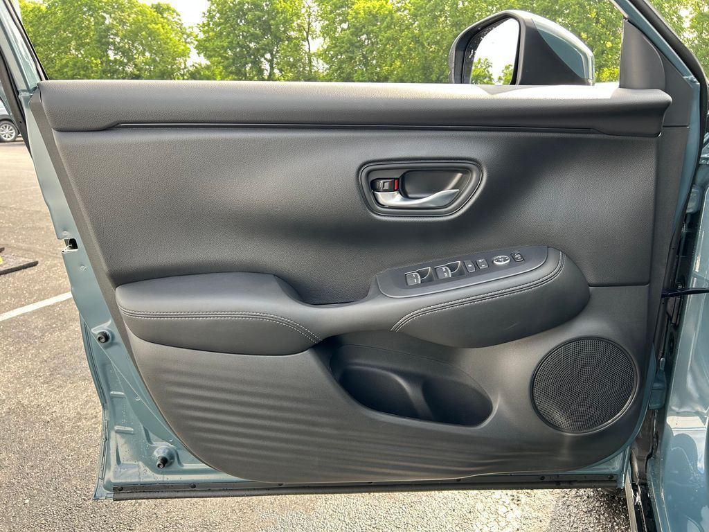 Thumbnail: 2026 Honda HR-V - 18