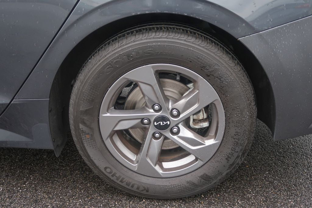 2023 Kia K5 LXS