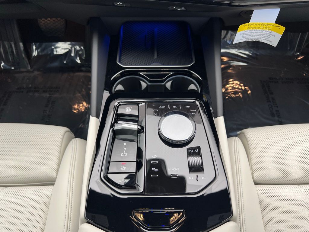 2025 BMW 5 Series 530i xDrive 12