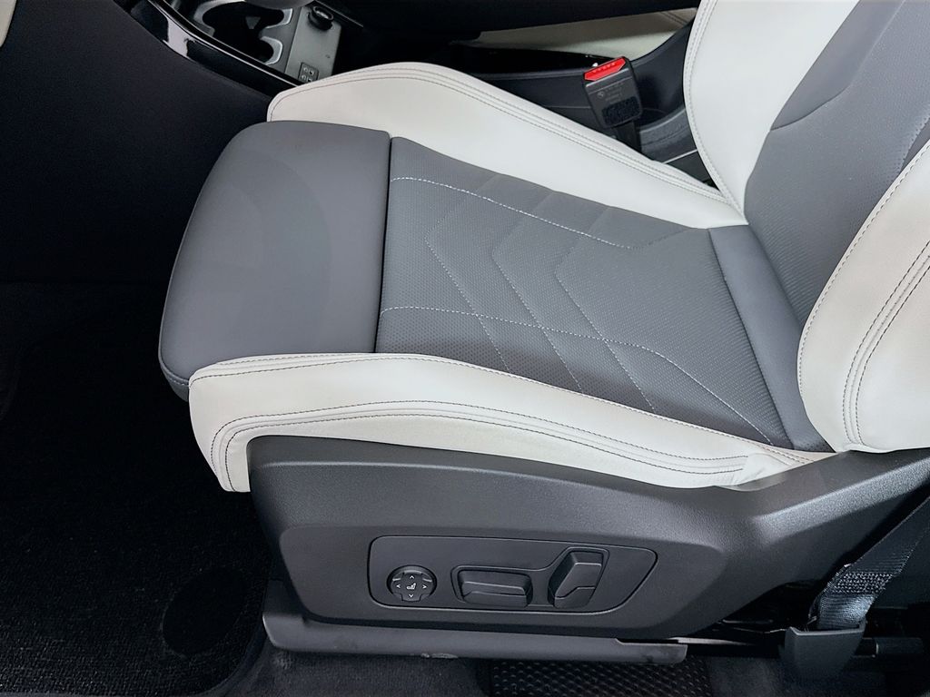 Thumbnail: 2026 BMW X1 - 21