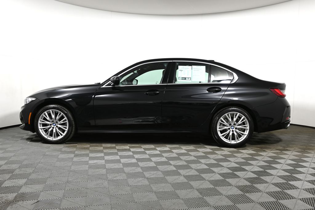 Thumbnail: 2024 BMW 3 Series - 2