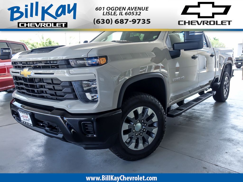 White Sands 2026 Chevrolet Silverado 2500HD Pickup Truck Four-Wheel Drive Automatic