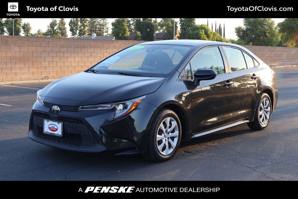 2022 Toyota Corolla LE -
                Clovis, CA