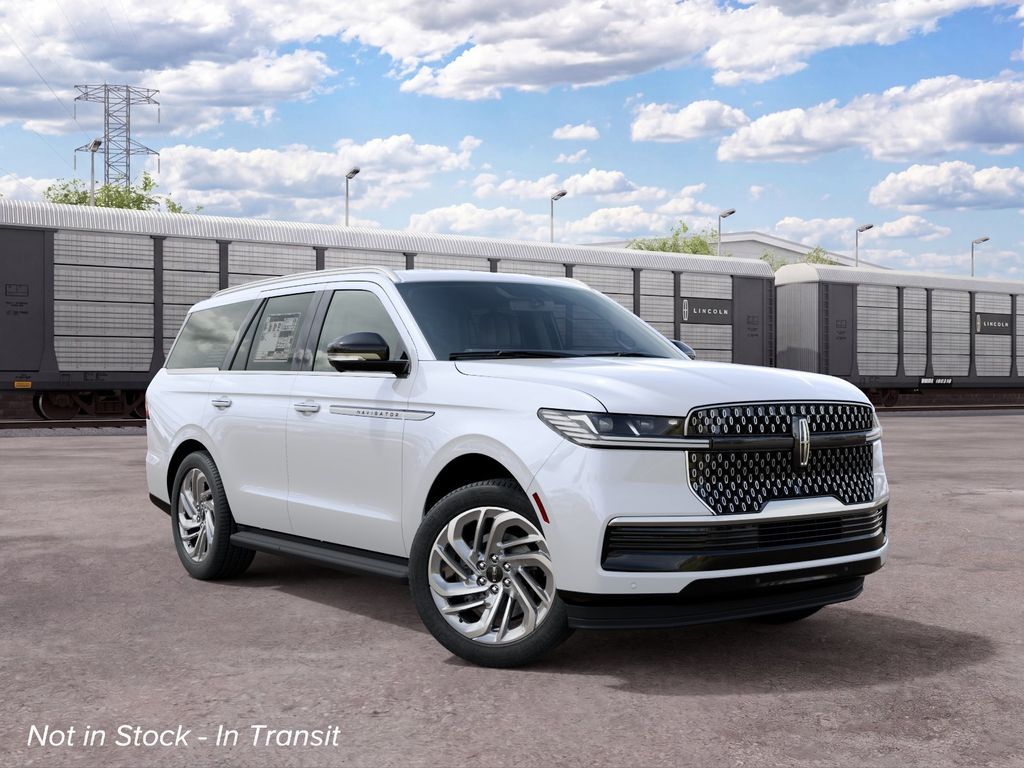 Thumbnail: 2027 Lincoln Navigator - 4