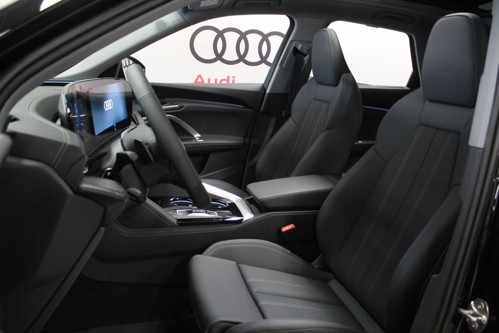 Thumbnail: 2026 Audi Q5 - 12