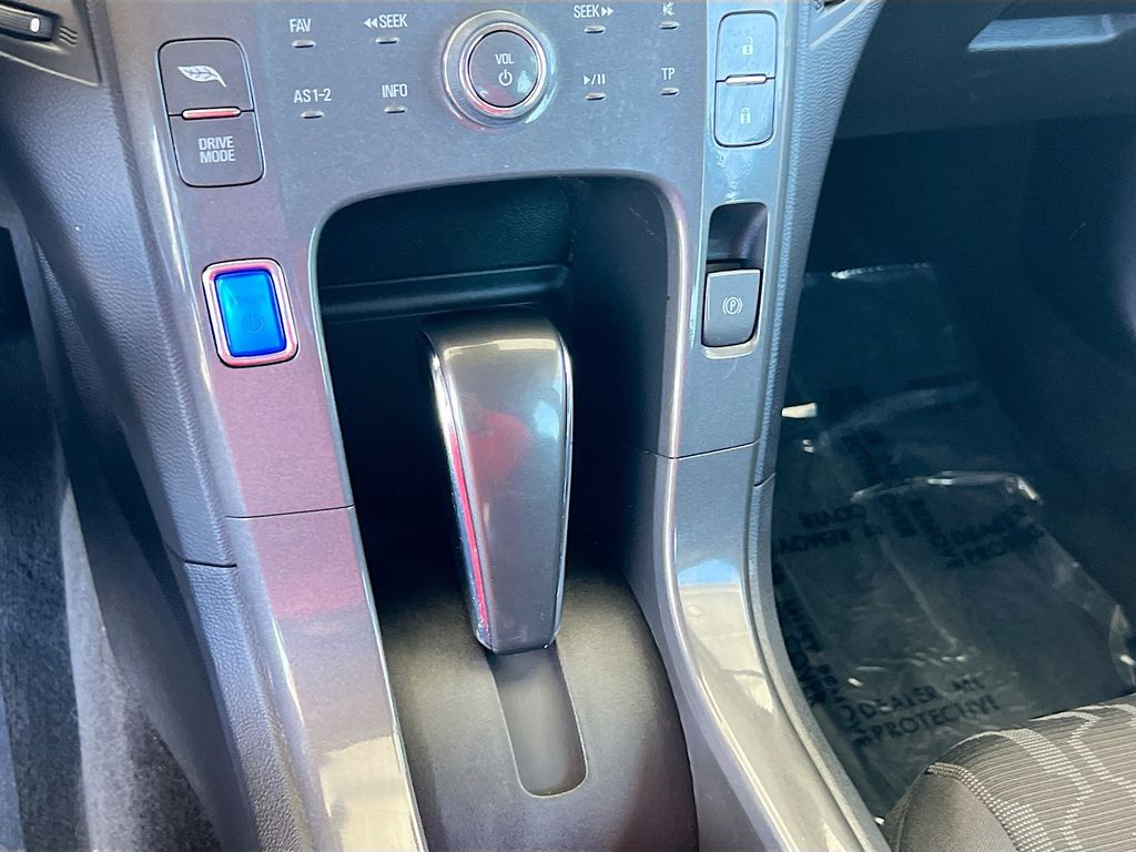 Thumbnail: 2014 Chevrolet Volt - 15