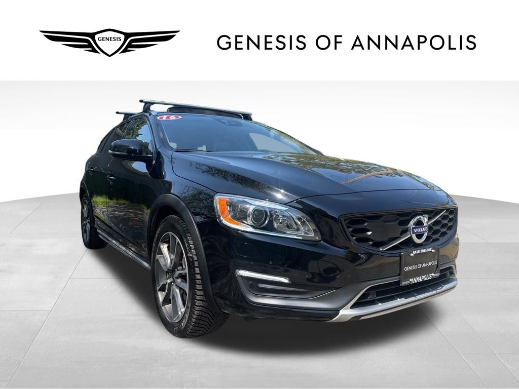 2016 Volvo V60 Cross Country Platinum