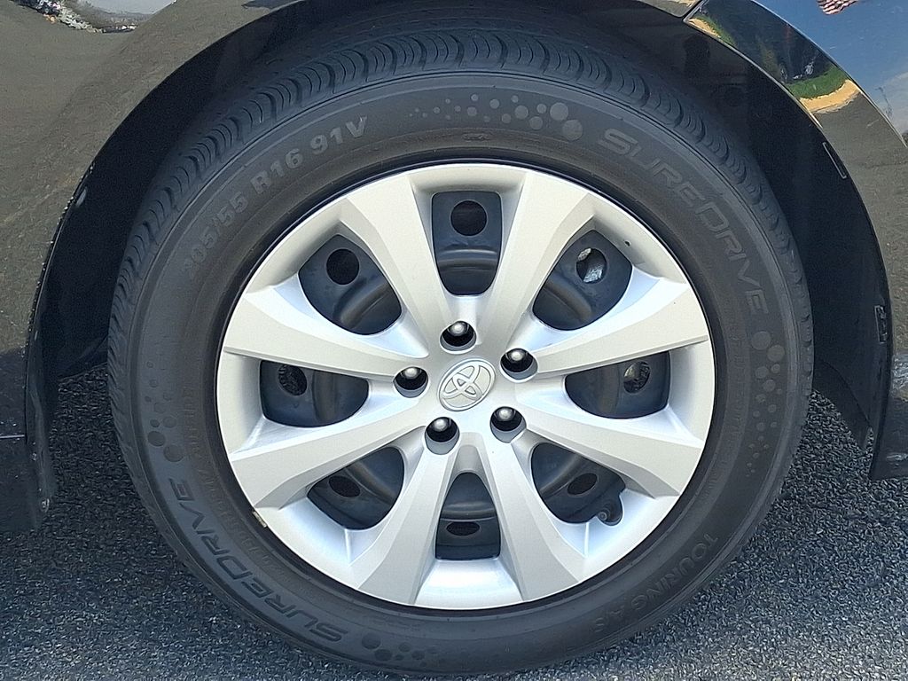 Thumbnail: 2024 Toyota Corolla - 29