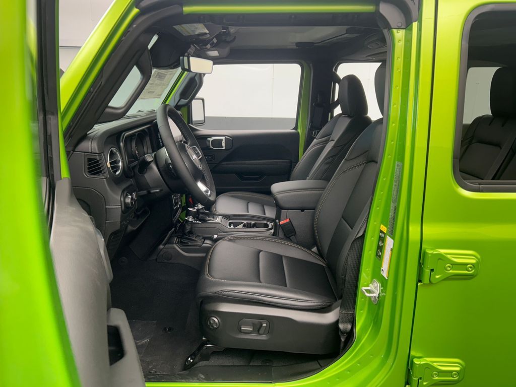 New 2026 Mojito Clearcoat Jeep Sahara image 12