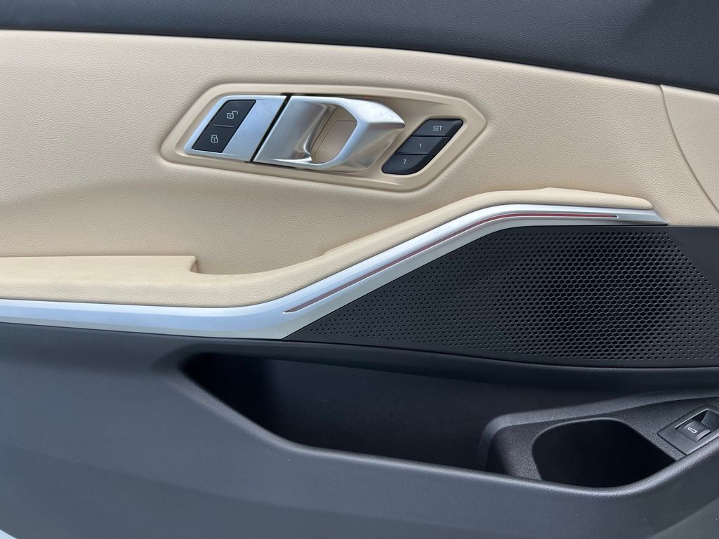 2023 BMW 3 Series 330i 22