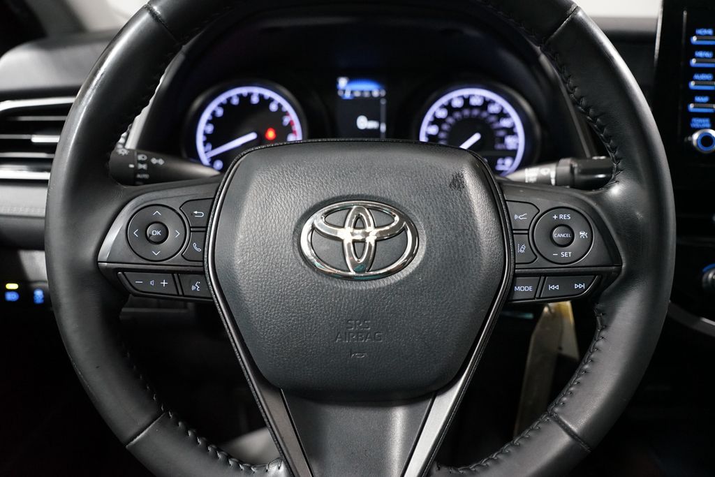 Thumbnail: 2021 Toyota Camry - 12