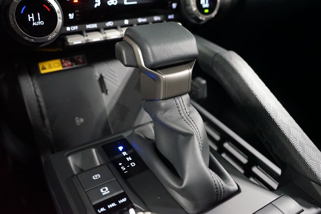 Thumbnail: 2025 Toyota 4Runner - 24