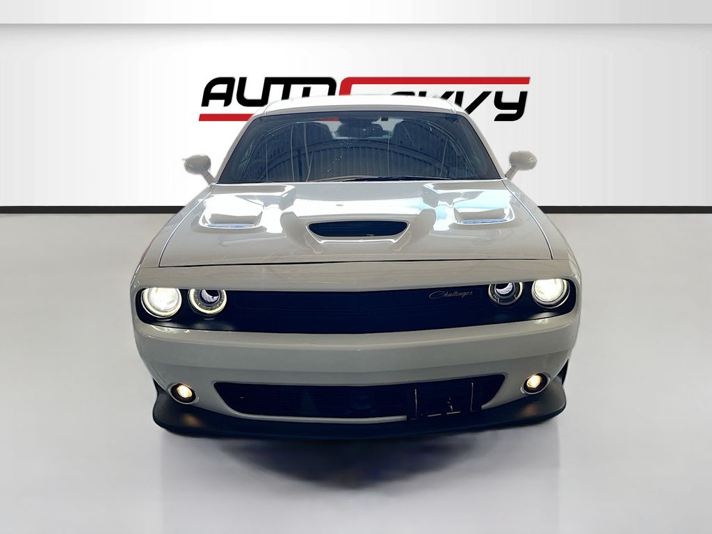 Used 2023 White Dodge R/T Scat Pack image 2