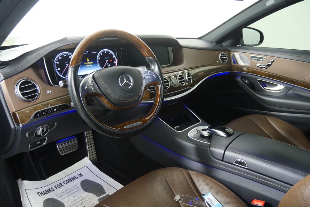 Thumbnail: 2017 Mercedes-Benz S-Class - 12