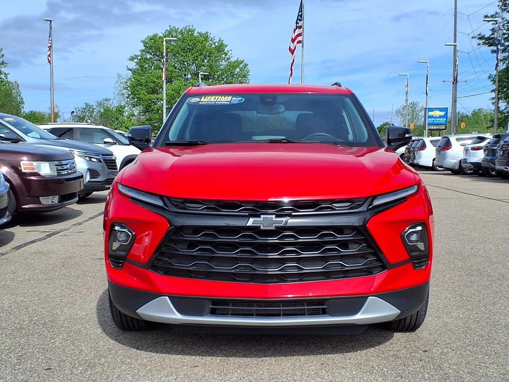 View vehicle photo 2