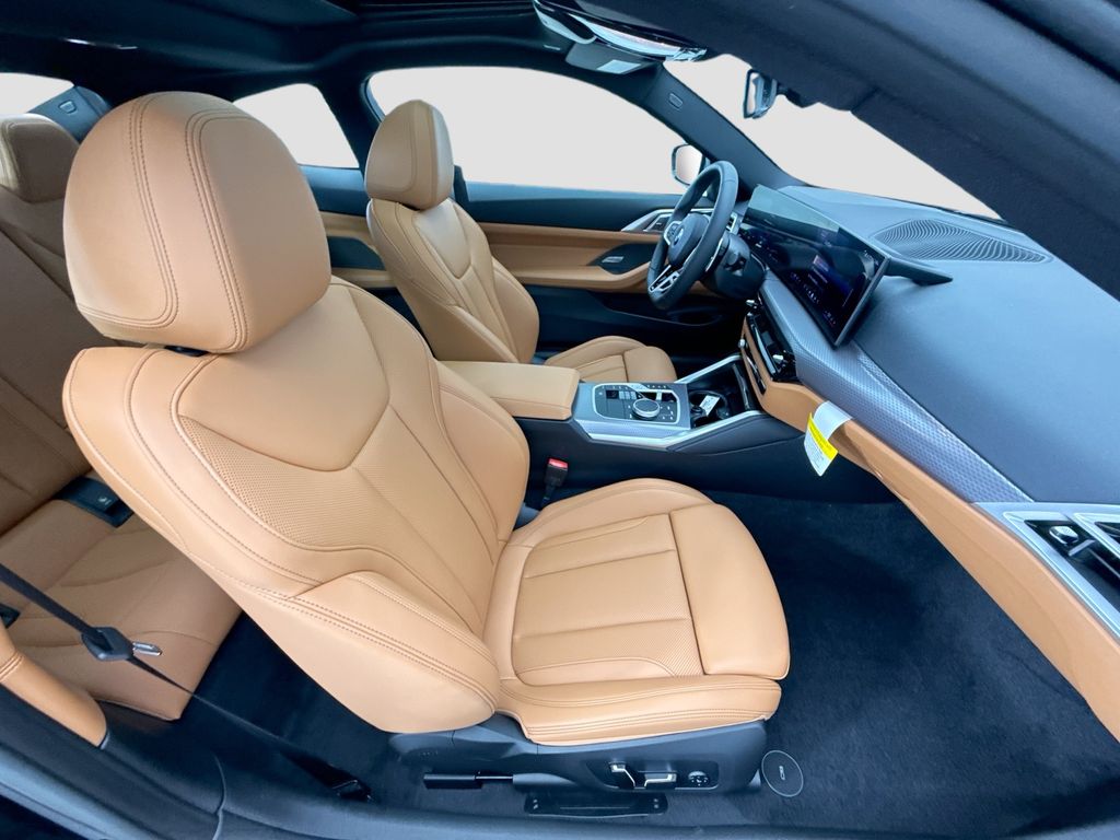 Thumbnail: 2026 BMW 4 Series - 19