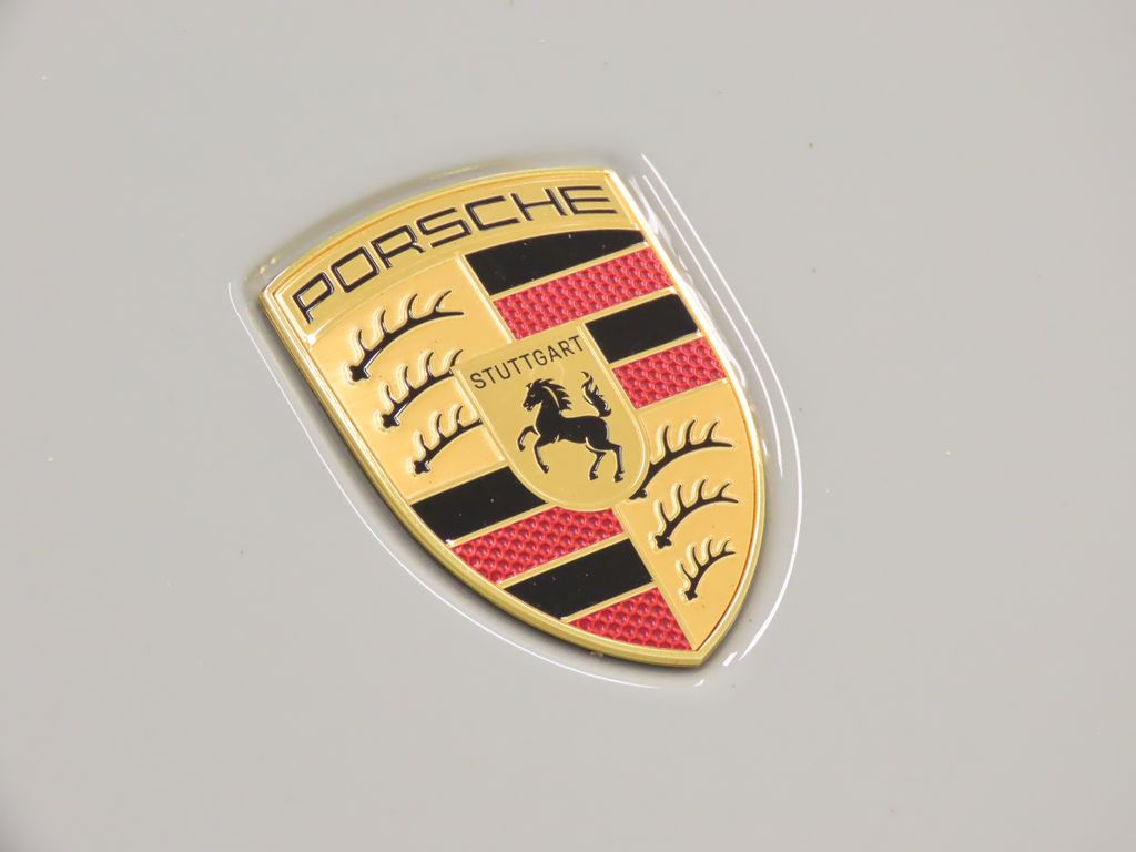 Thumbnail: 2025 Porsche 911 - 13