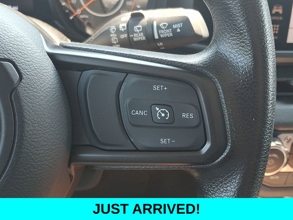Used 2025 Jeep Wrangler SUV