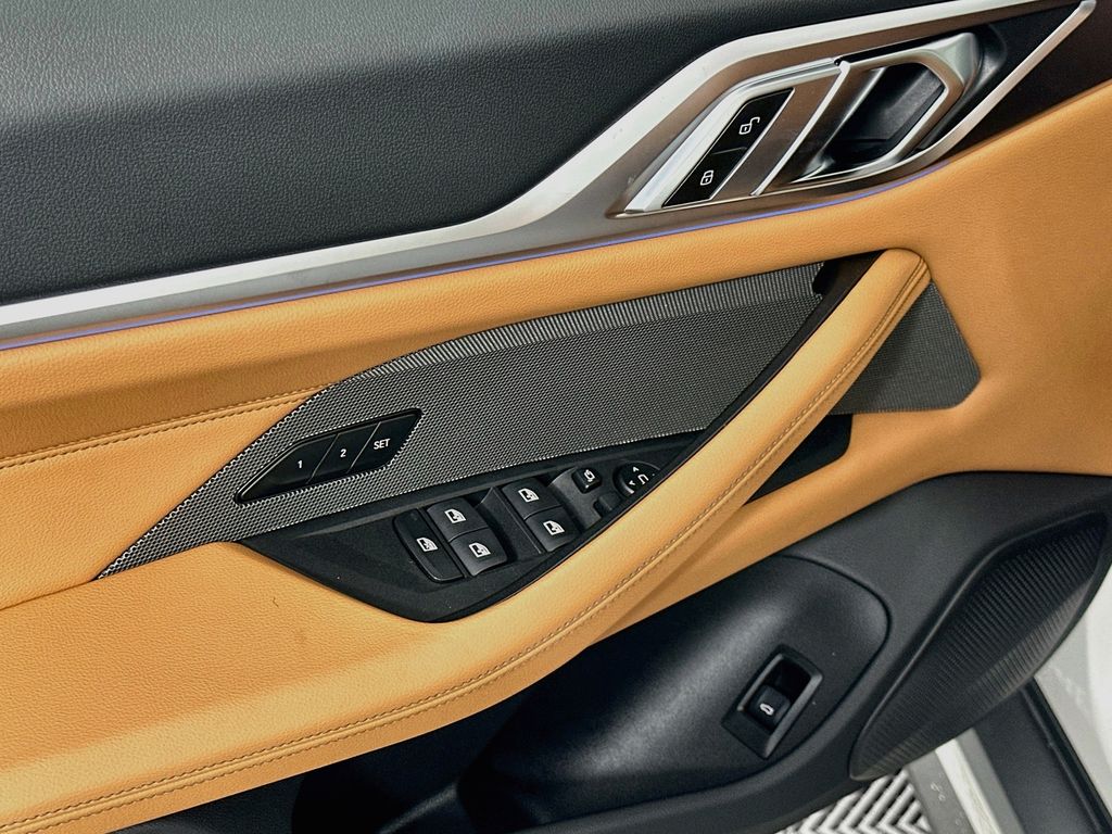 Thumbnail: 2026 BMW i4 - 20