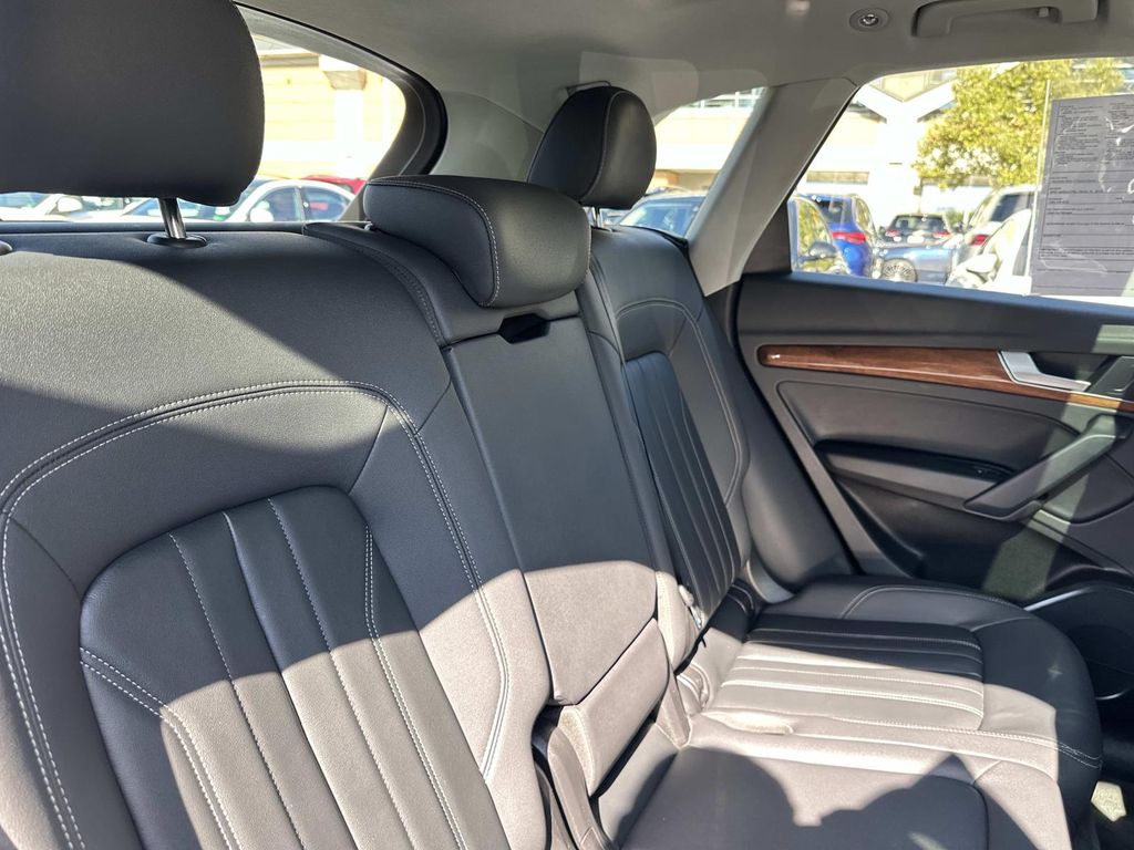 Thumbnail: 2023 Audi Q5 - 27