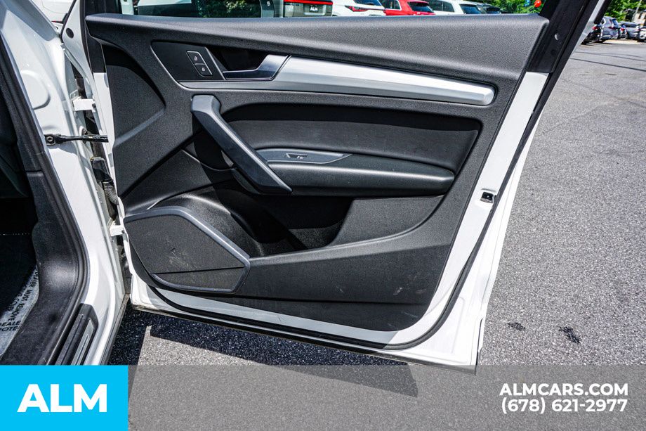 Used 2025 Black Audi  image 58