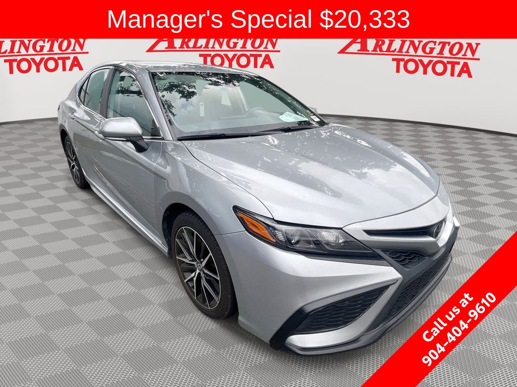 2023 Toyota Camry SE