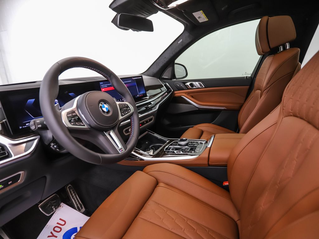 Thumbnail: 2026 BMW X7 - 10