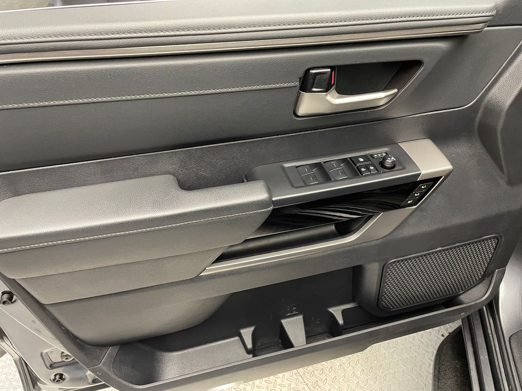 2023 Toyota Tundra Limited 9