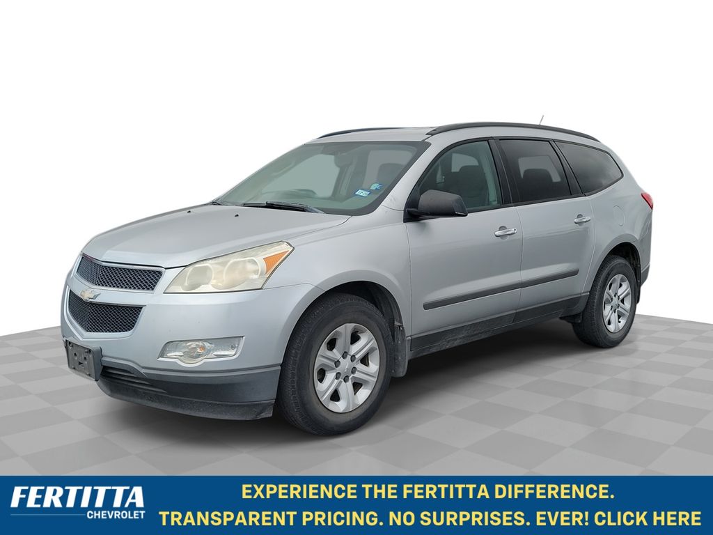 2009 Chevrolet Traverse LS FWD