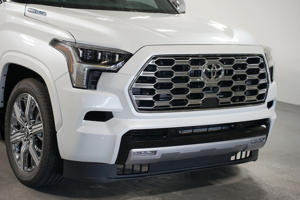 Thumbnail: 2025 Toyota Sequoia - 4