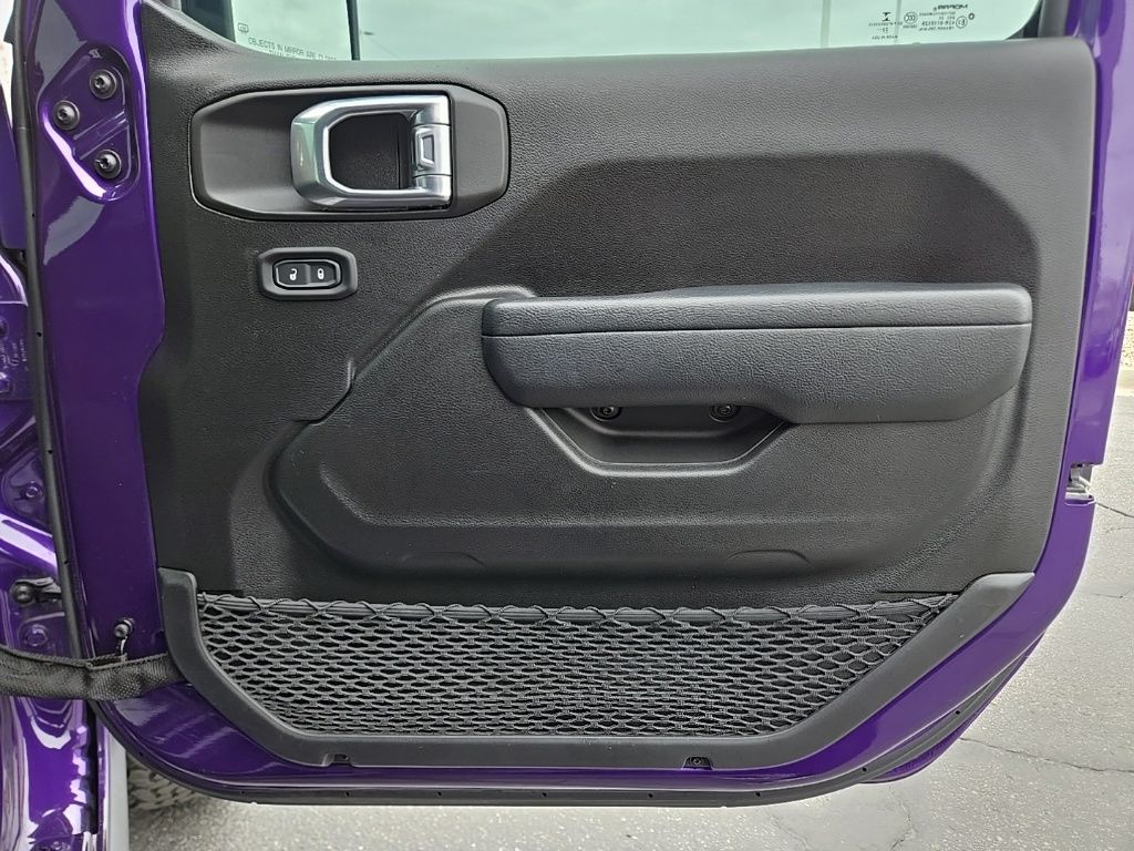 Used 2023 Purple Jeep Rubicon image 41