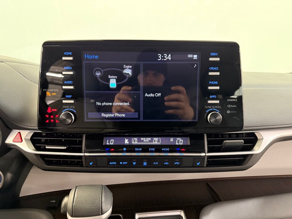 2024 Toyota Sienna XLE