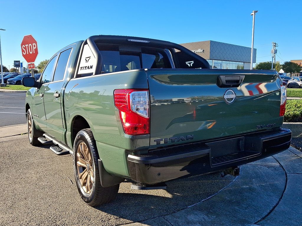 Thumbnail: 2024 Nissan Titan - 4