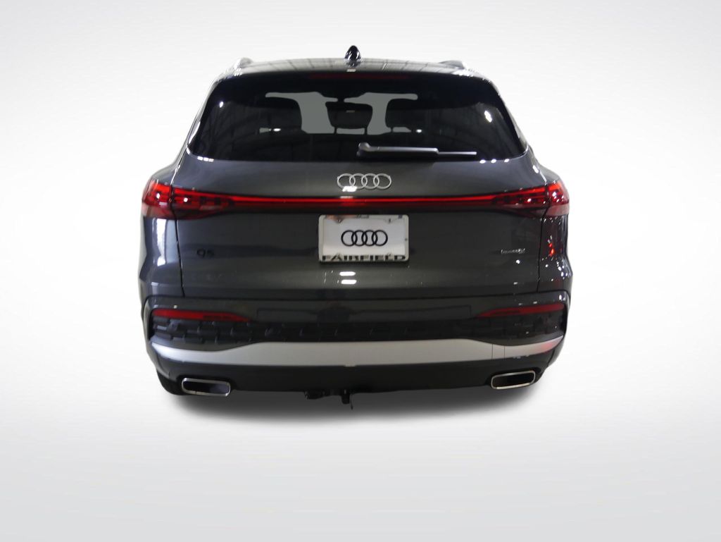 Thumbnail: 2026 Audi Q5 - 4
