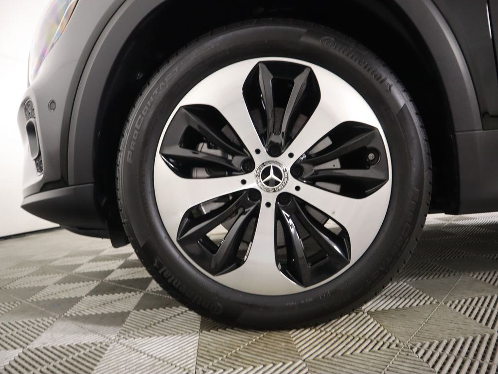 Thumbnail: 2025 Mercedes-Benz GLB - 28