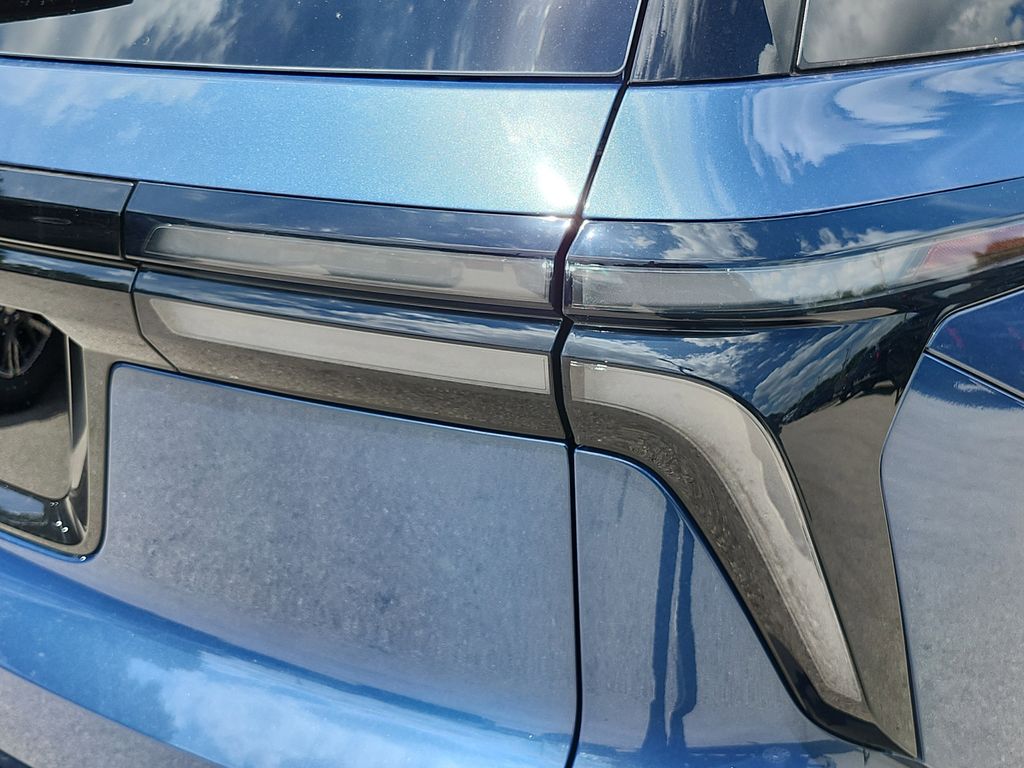 new 2026 Chevrolet Traverse car, priced at $53,995