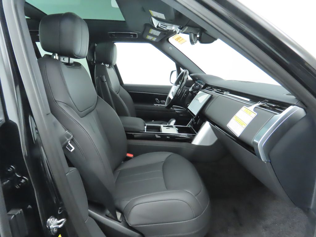 Thumbnail: 2025 Land Rover Range Rover - 21