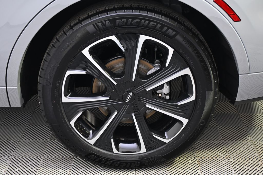 New 2026 Gray Lincoln Reserve image 20