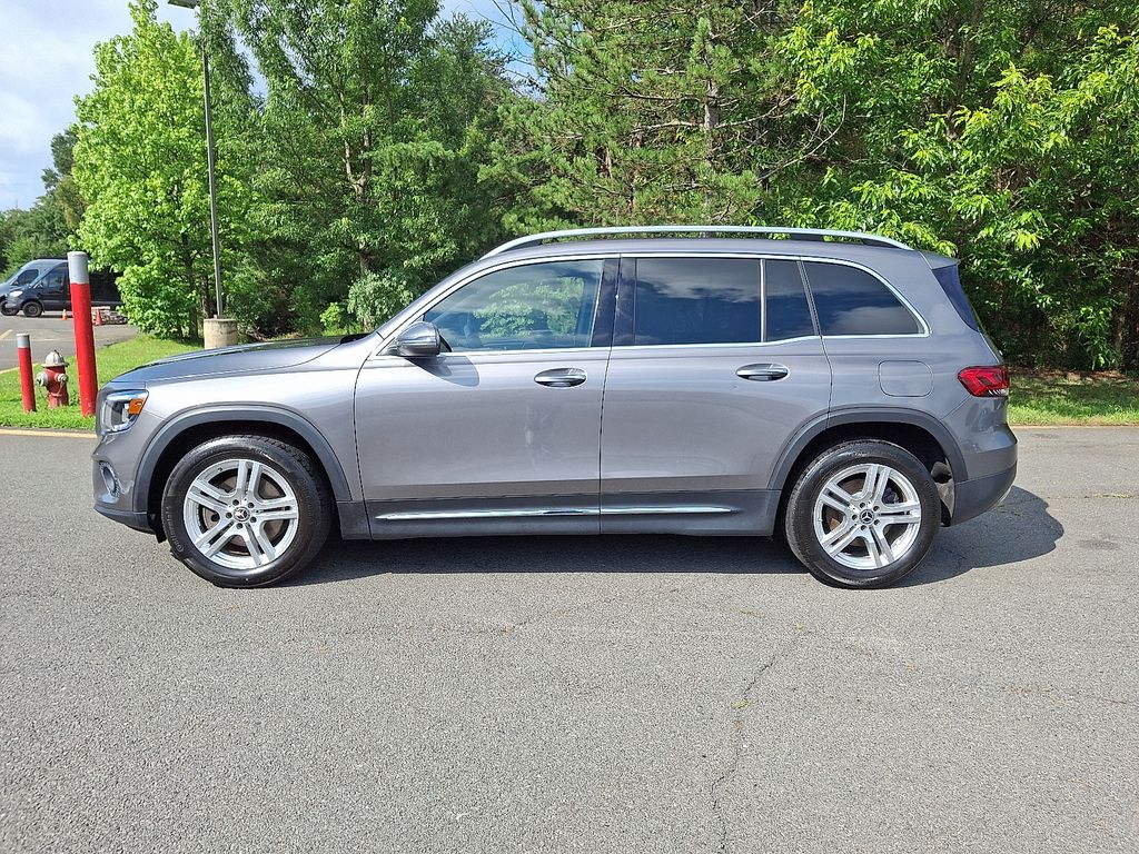 Thumbnail: 2021 Mercedes-Benz GLB - 5