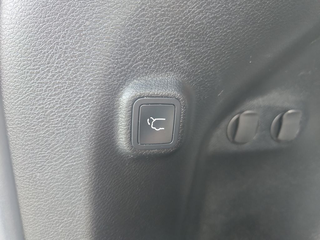 2021 Jeep Cherokee Latitude Lux Gray at Subaru and VW of Moon Township