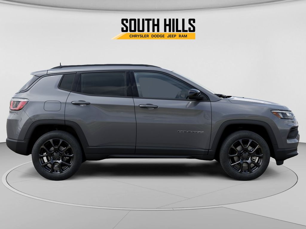 2026 Jeep Compass Latitude Gray at South Hills CDJR